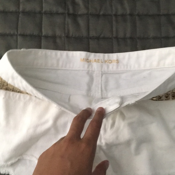 Michael Kors White Jean Shorts (size 2) - Picture 2 of 3
